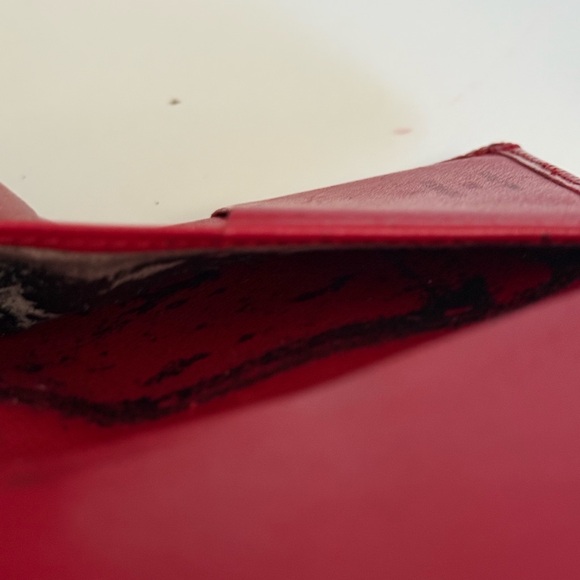 LV Epi Card Case - Picture 6 of 8